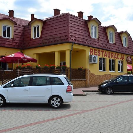 Hotel I Restauracja Jaskolka Alojzow Eksteriør bilde