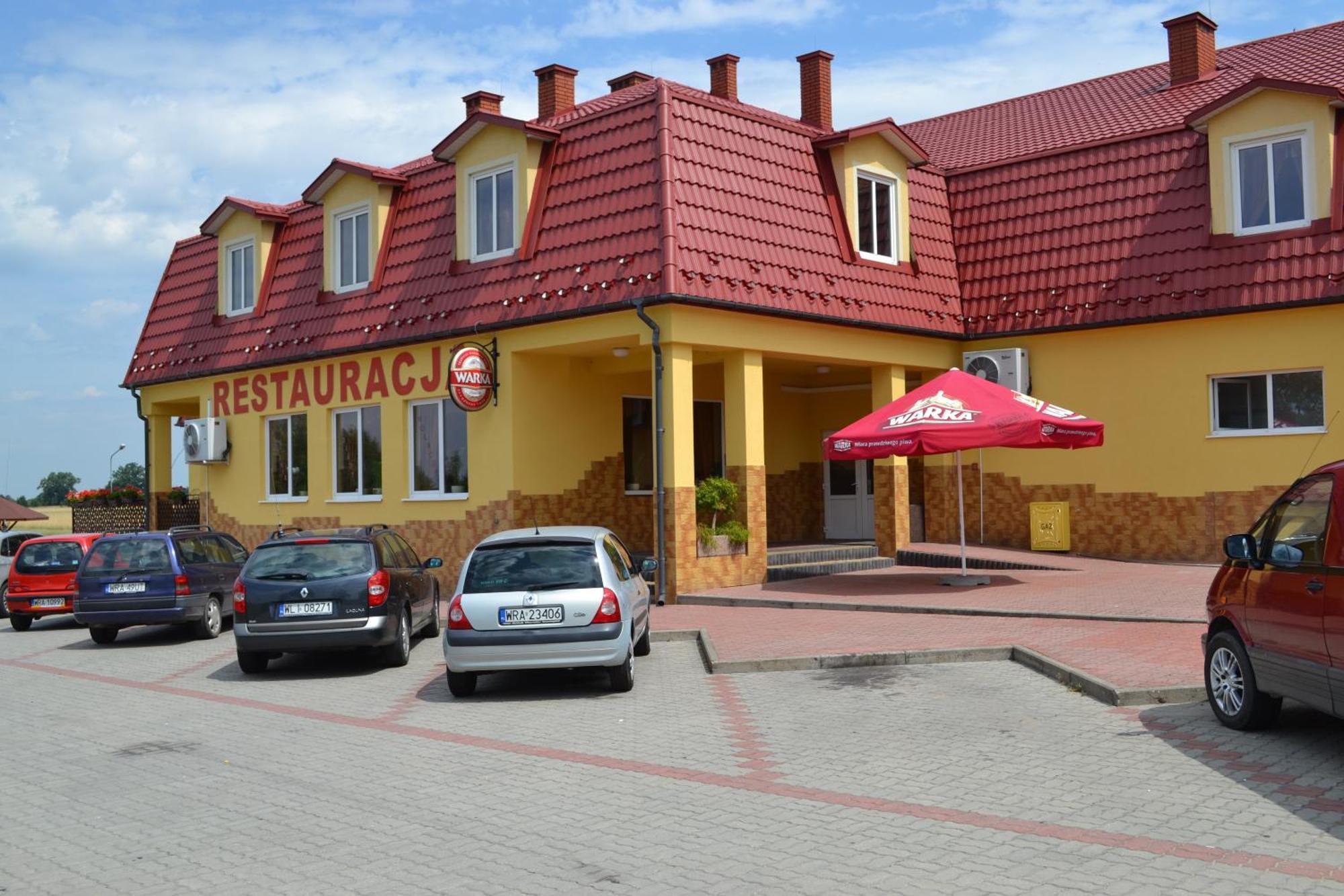 Hotel I Restauracja Jaskolka Alojzow Eksteriør bilde